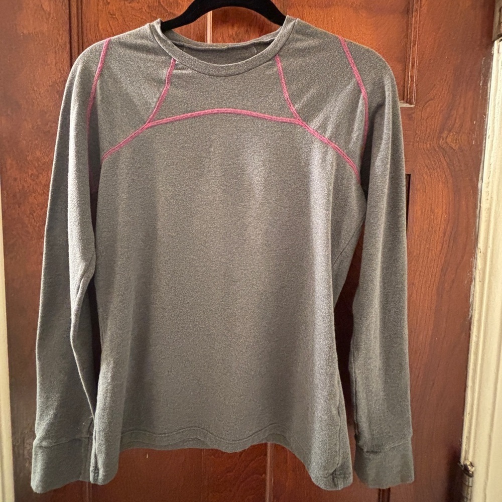 Athleta Charcoal Sz S Long Sleeve Top w Pink Seam Accents, GUC